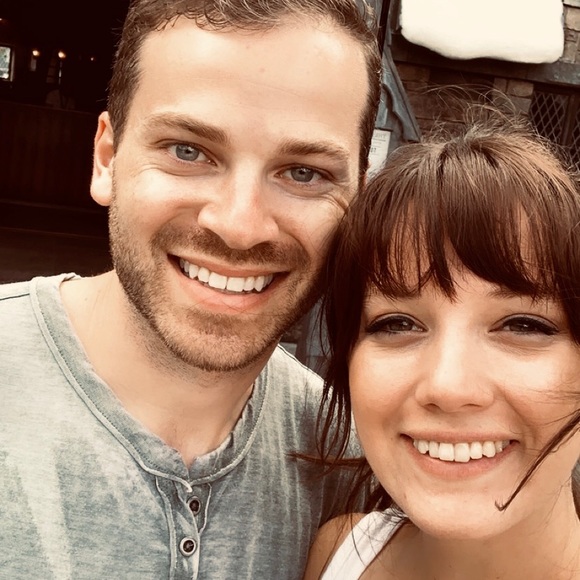 Meet your Posher, Meredith - Picture 2 of 2